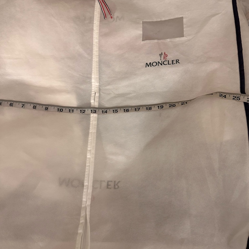 Authentic Moncler garment dust bag. - Picture 7 of 8